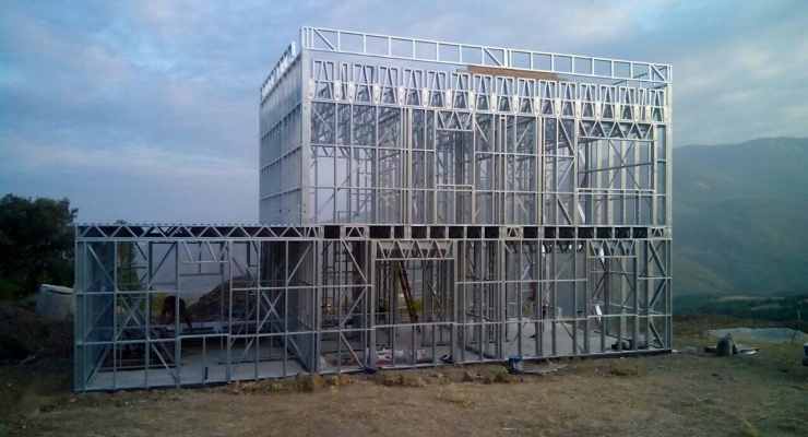 Дом с гаражом из ЛСТК: 194м²